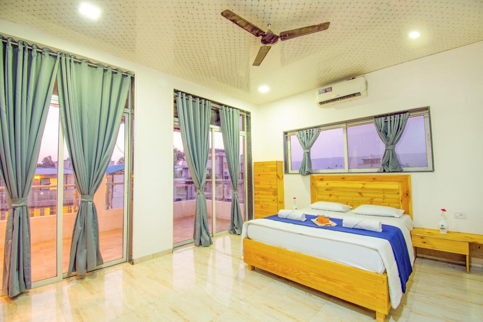 Empyrean Stay Ll 6Bhk Ll Royal Bramha Palace Ll Pvt Pool Ll Lonavala Dış mekan fotoğraf
